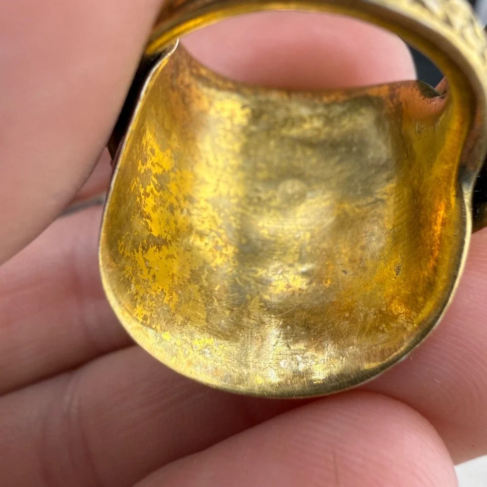 Vintage S Kirk & Son Hammered Repousse Ring Gold Tone Signed Size 8